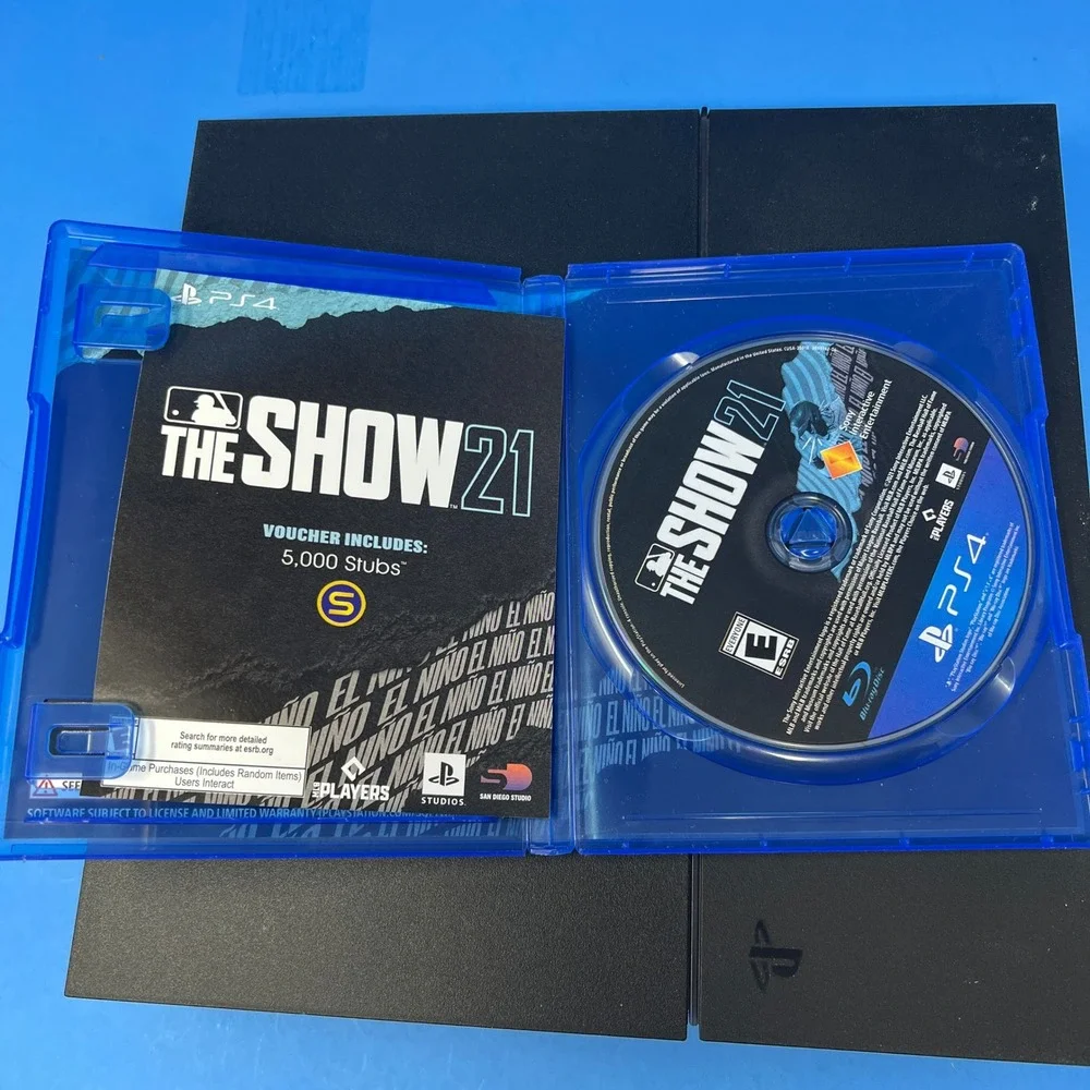 Sony PlayStation 4 500GB Black Console Bundle MLB The Show 21 White Controller